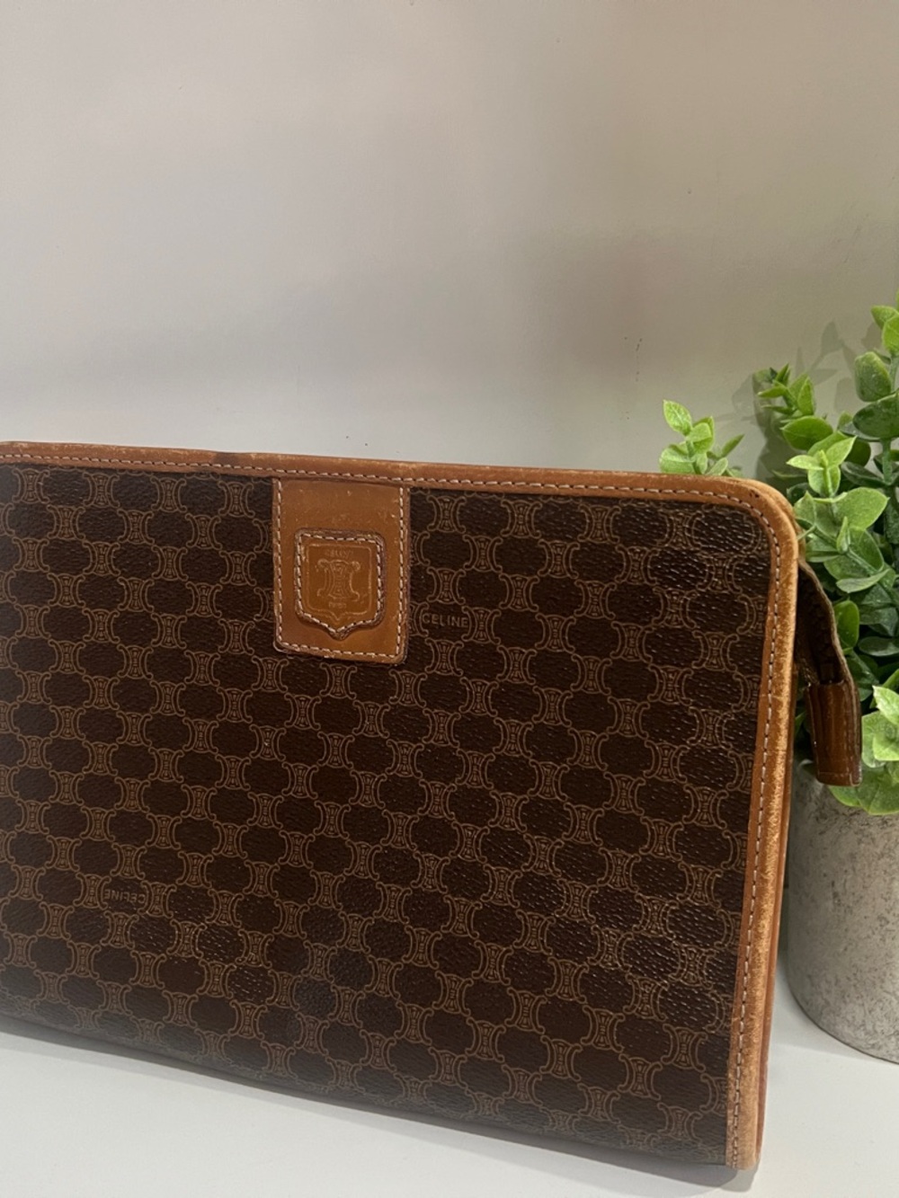 VTG a Celine Brown Triomphe Clutch - Picture 3 of 10